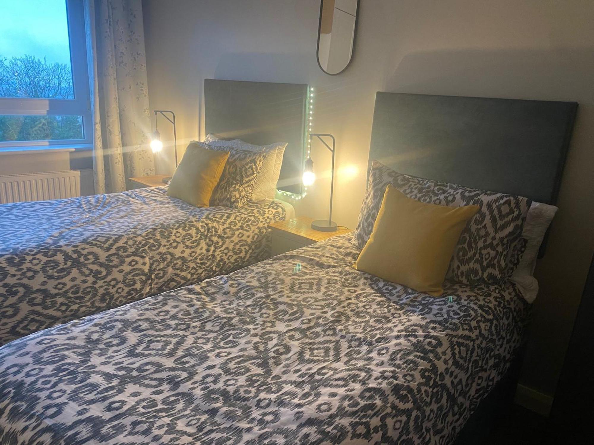 Hastings Apartments Extra Large Self Catering Apt Tourism Certified Free Parking Wifi Belfast Exterior photo